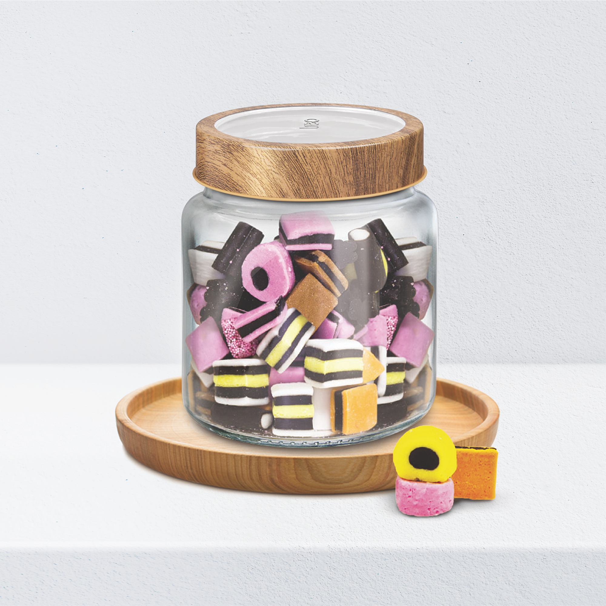 Treo Woody Radius Glass Jar